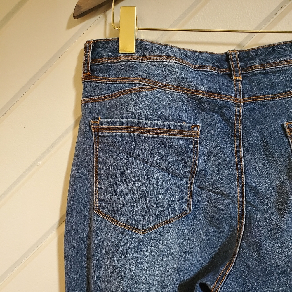BANDALINO lisbeth Navy Embroidered Jeans - Picture 8 of 12
